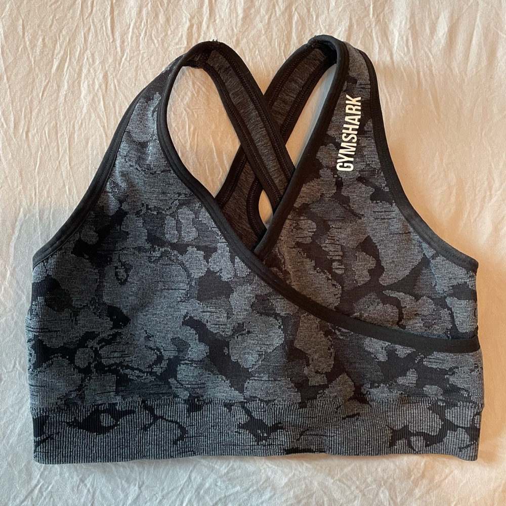 Gymshark black adapt camo sports bra small